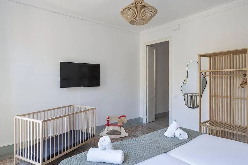 Canela Homes Barcelona Fontana 0*,  España