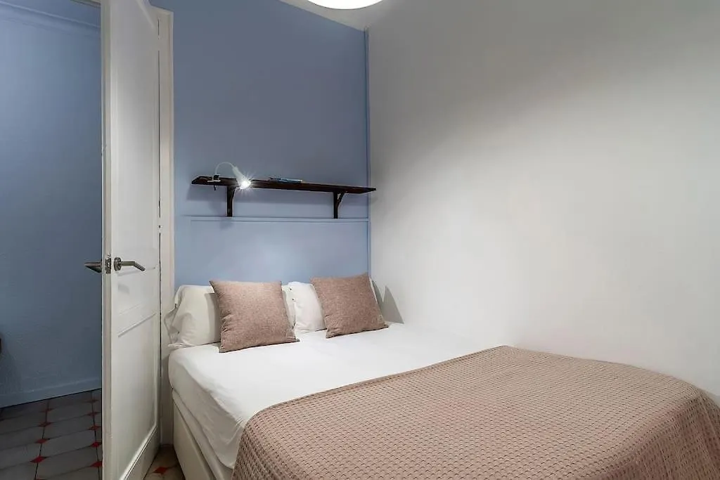 Canela Homes Barcelona Fontana Spanien